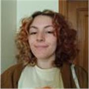 Puedo dar clase de español a extranjeros, en cualquier lugar de salamanca, incluyendo mi casa. Tengo experiencia haciéndolo. 