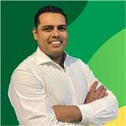 Maestro de Habilidades de comunicación y oratoria con experiencia ofrece clases en línea para niños o adultos
