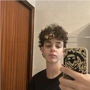 Soy una persona extrovertida, empática, abierta y con paciencia. Le daré clases a alumnos de bachillerato debido a la carrera que estudio.