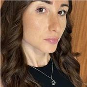 Offro lezioni private ai bambini delle scuole elementari, storia dell'arte alle medie e anche lezioni di filosofia alle superiori