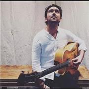 Clases de Guitarra Jazz Jazz Manouche. por el baix guinardo en mi estudio. Clases adaptadas a todos los niveles 
Trabajo sobre la improvisation, armonía, interpretación de melodía , repertorio , vocing etc …
