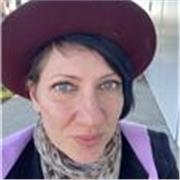 Profesora de inglès imparte clases particulares a ninos de todas las edades