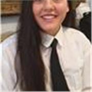 Me defino como una persona que explica bien, le gusta dar clases, sobre todo, Lengua Castellana, y con muchas ganas de empezar.