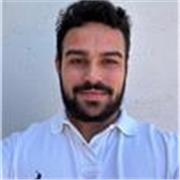 Amable, educado, correcto, responsable, entrenado, serio y formal