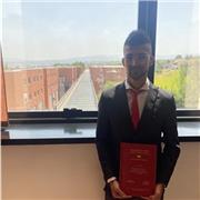 Insegnante di matematica offre lezioni private per studenti di ogni grado con possibilità di lezioni online