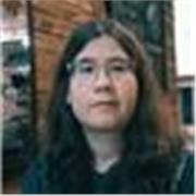 Profesora de educación con niños de infantil y primaria