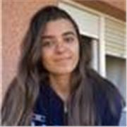 Profesora de apoyo escolar especializada en niños con dislexia y dificultades generales