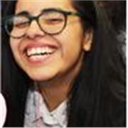 Profesora de Inglés multinivel con doce años de experiencia, enfoque en educación libre, pensamiento crítico y comunicación