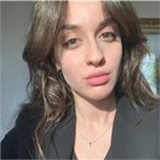 Sono una insegnante nell’accompagnare studenti di scuola primaria, medie e superiori verso risultati concreti e 