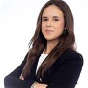 Soy una persona bastante empática, responsable, con una gran vocación. Me encanta tratar con discentes de primaria.