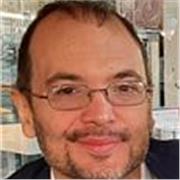 Laureato in Fisica magistrale (110/110), offre lezioni di matematica e materie scientifiche a Napoli, provincia e online.