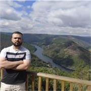 Actual opositor de administrativo para el gobierno de Cantabria. Además tengo 2 grados superiores en sanidad.