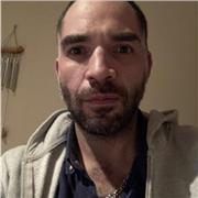 Psicólogo con competencias y herramientas profesionales para colaborar con la adquisición de temáticas asociados a la formación académica de personas que se encuentre incorporando conocimientos en la disciplina