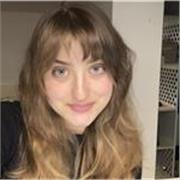 Studentessa offre ripetizioni individuali, aiuto compiti o conversazione in inglese.  
