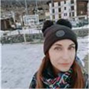 Ragazza diplomata si mette a disposizione per aiuto compiti in materie umanistiche