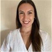 Profesora de inglés con experiencia en enseñanza para niños y adolescentes