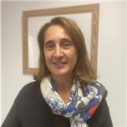 Profesora francés, título de C2 , ofrece clases para todos los niveles.