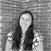 Apasionada por la enseñanza y aprendizaje
integral, con experiencia en entornos educativos
a través de voluntariados.