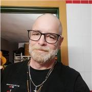 Soy profesor de guitarra desde hace 15 años expecializado en nivel 0. Medio y avanzado