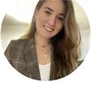 Estudiante imparte para FCE
