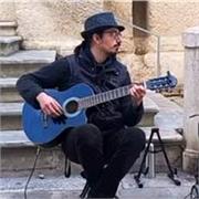 Musicista con esperienza e studi di conservatorio da lezioni personalizzate a domicilio