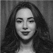 English tutor for children, teenagers, and adults in Erbil, offering both in-person and online lessons; multilingual professional