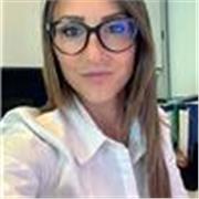 Grafica pubblictaria da 12 onni (nolaurea) ma abilissimaad utilizare tutto il pacchetto Adobe. Con corsi intensivi