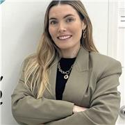 Profesora de Psicología, con especialidad en Psicología Sanitaria. Imparto clases dirigidas a diferentes edades y niveles.