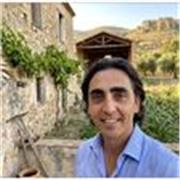 Sono Max un istruttore di mindfulness certificato. Tramite un percorso scientifico guido i miei allievi in un viaggio di profonda