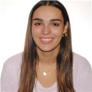 Soy Lucía, estudiante del Máster de Psicología General Sanitaria, trabajo con niños y personas con discapacidad intelectual