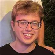 Graduado en Física y Matemáticas da clases de física, química y matemáticas