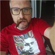 Scrittore, saggista, laureato in materie storiche e filosofiche, offro lezioni individuali. 