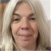 Docente experimentada en educación de adultos: economía, creatividad, sistémica...