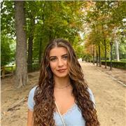 Profesora de apoyo escolar especializada para niños