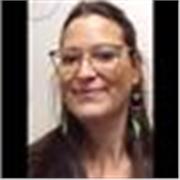 Je peux enseigner l'histoire de l'art, l'art appliques sous toutes ses formes et enseigner differentes methodes et pratiques