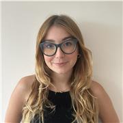 Studentessa in medicina  con certificazione C2 di inglese