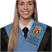 Profesora titulada en Doble Grado de Educación Infantil y Primaria, Grado Superior de Educación infantil.