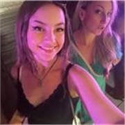 Native English tutor with 3 years' experience tutoring 15-20 year olds.