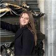 Cerchi una mente giovane che ti aiuti con lo studio? Sono Irene, una studentessa universitaria che non vede l'ora di aiutarti!