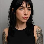 Apta para enseñar a jovenes de entre 5 y 15 años