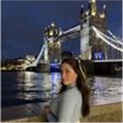 Studentessa impartisce lezioni di inglese, matematica, italiano e altro per elementari, medie e liceo