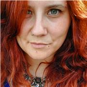 Sono Claudia, Ingegnere Biomedico. Lavoro come tecnologa R&D e offro da 15 anni supporto allo studio in materie scientifiche