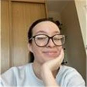 English Language tutor offering one-on-one tailored lessons