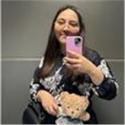 Profesora en formación ofrece refuerzo en lectura y comprensión lectora para educación básica con modalidad online