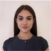 Studentessa universitaria offre aiuto compiti di materie umanistiche/inglese a studenti di scuole elementari, medie o superiori