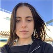 Profesora de cualquier lengua. Soy estudiante y me encantaría poder ayudar a niños a estudiar