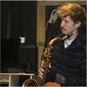 Quiero enseñar inglés a quien lo necesite. Me apasionan los idiomas y, sobre todo, conectar con la gente.