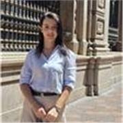 ¡Hola! Soy Aneta y te enseñarás inglés de forma divertida y práctica en clases presenciales