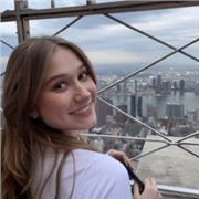 Maja Bobkiewicz 16 Jahre alt und in den Job Übersetzerin gerne interessiert
