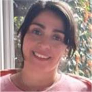 Profesora de Lengua y literatura dicta clases de español
